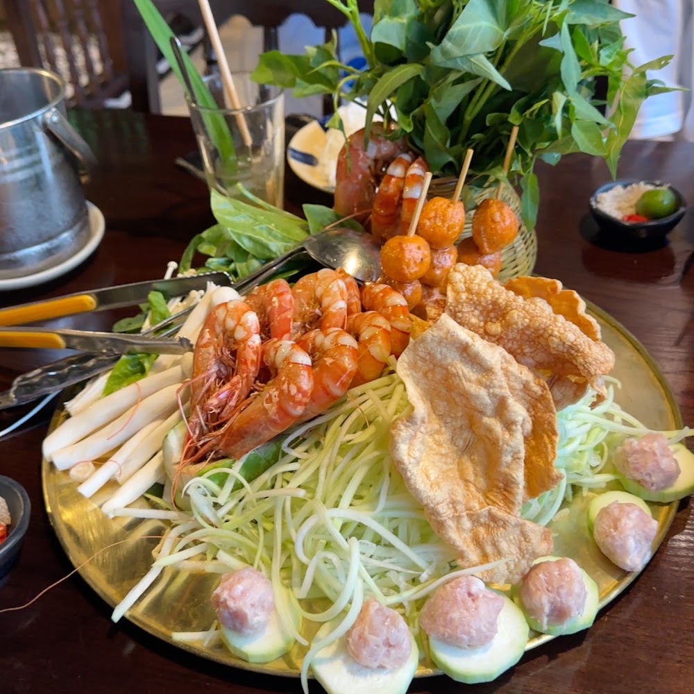 Bếp Quán Núi Trúc
