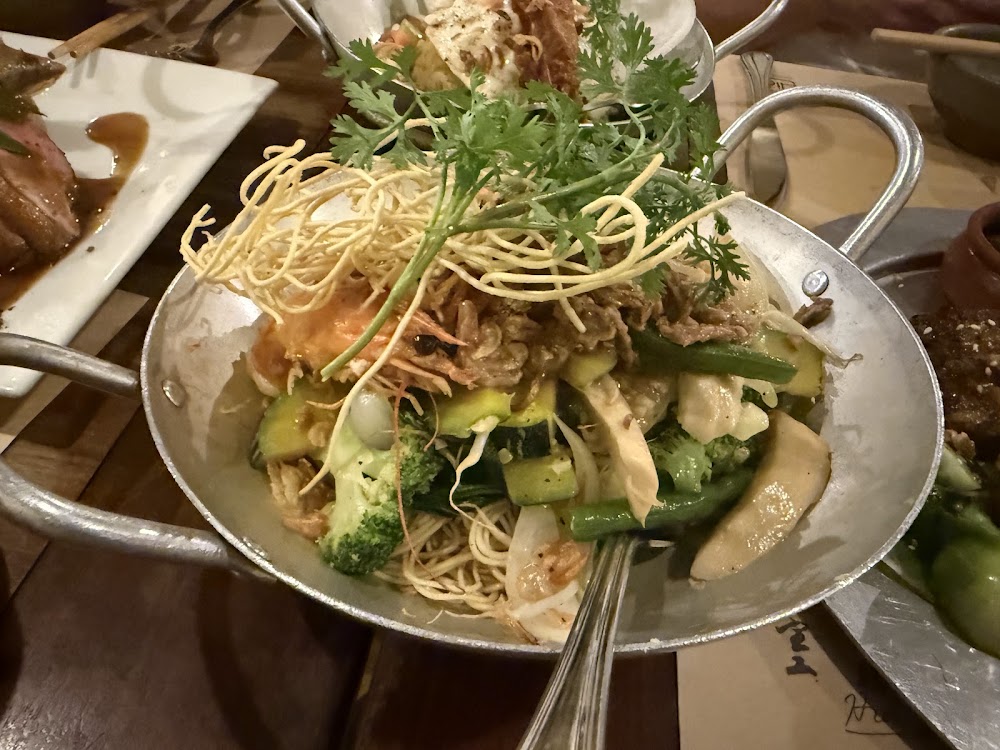 Nhà Hàng Madame Hiền