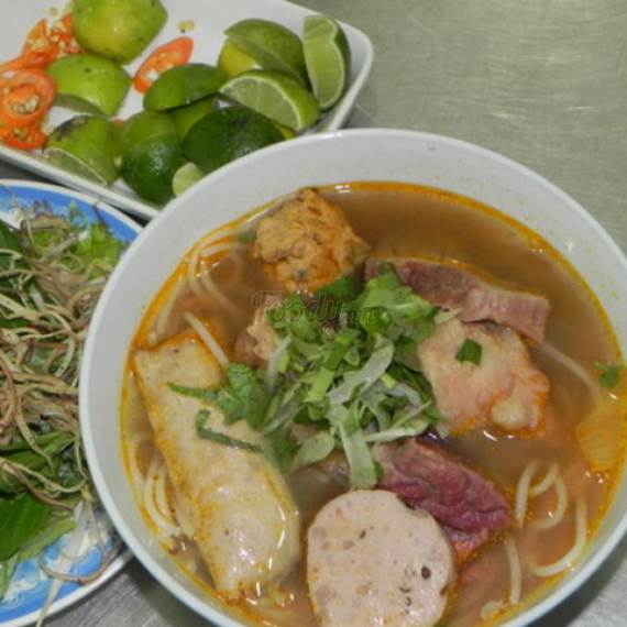 Nhà Hàng Kim Uyển