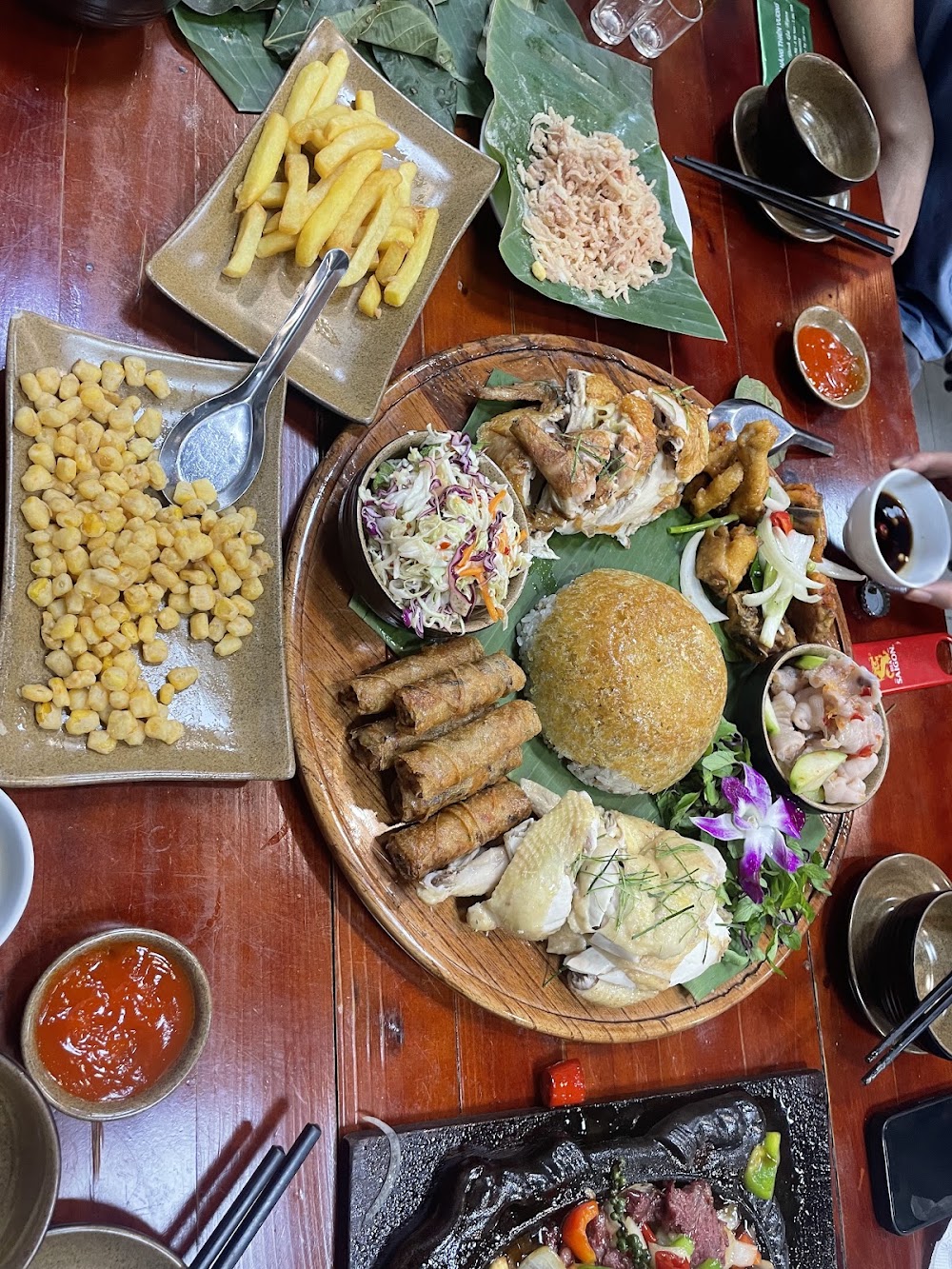 Nhà Hàng Thiên Vương - Gà Mẹt , Lợn Bản, Lẩu Riêu Cua Bắc Ninh
