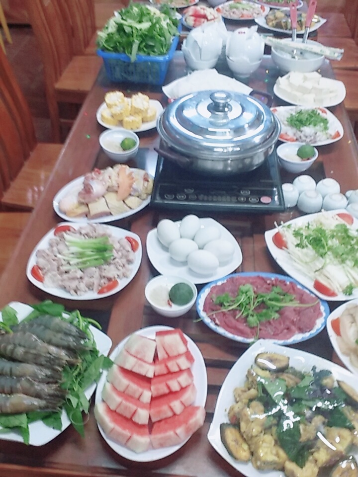 Nhà Hàng Hoà Bình