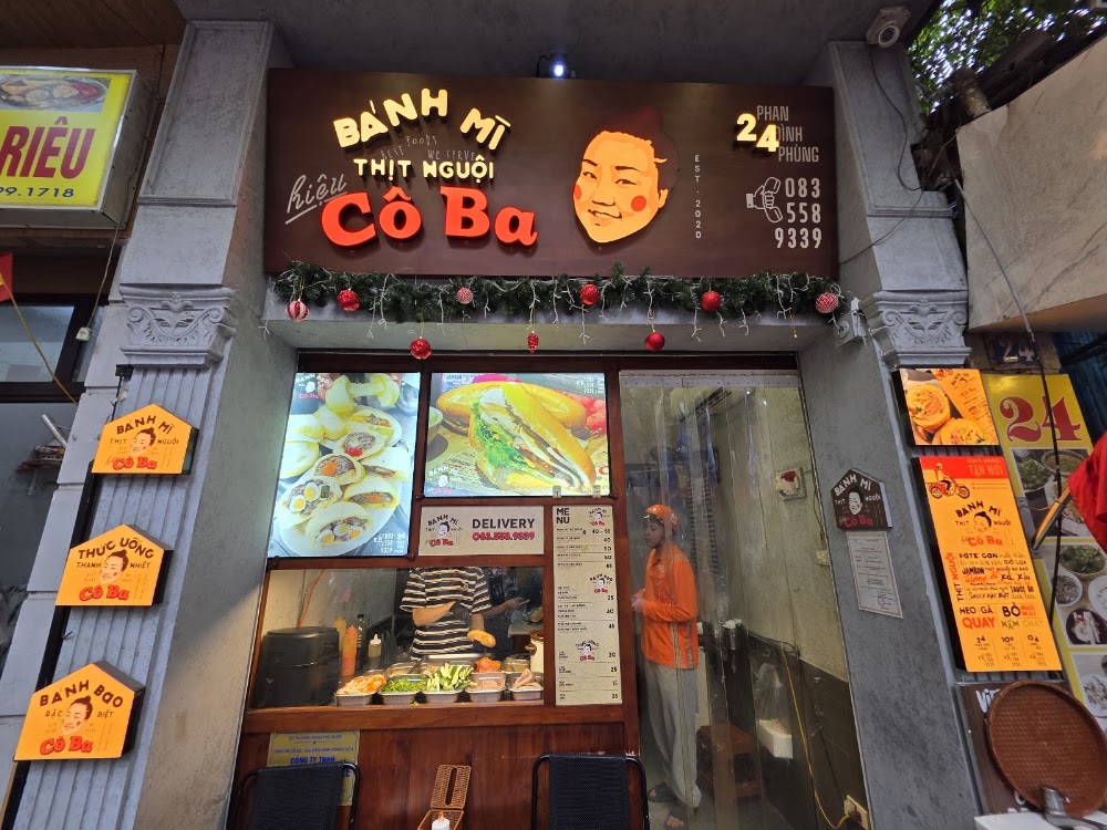 Bánh Mì Thịt Nguội Hiệu Cô Ba