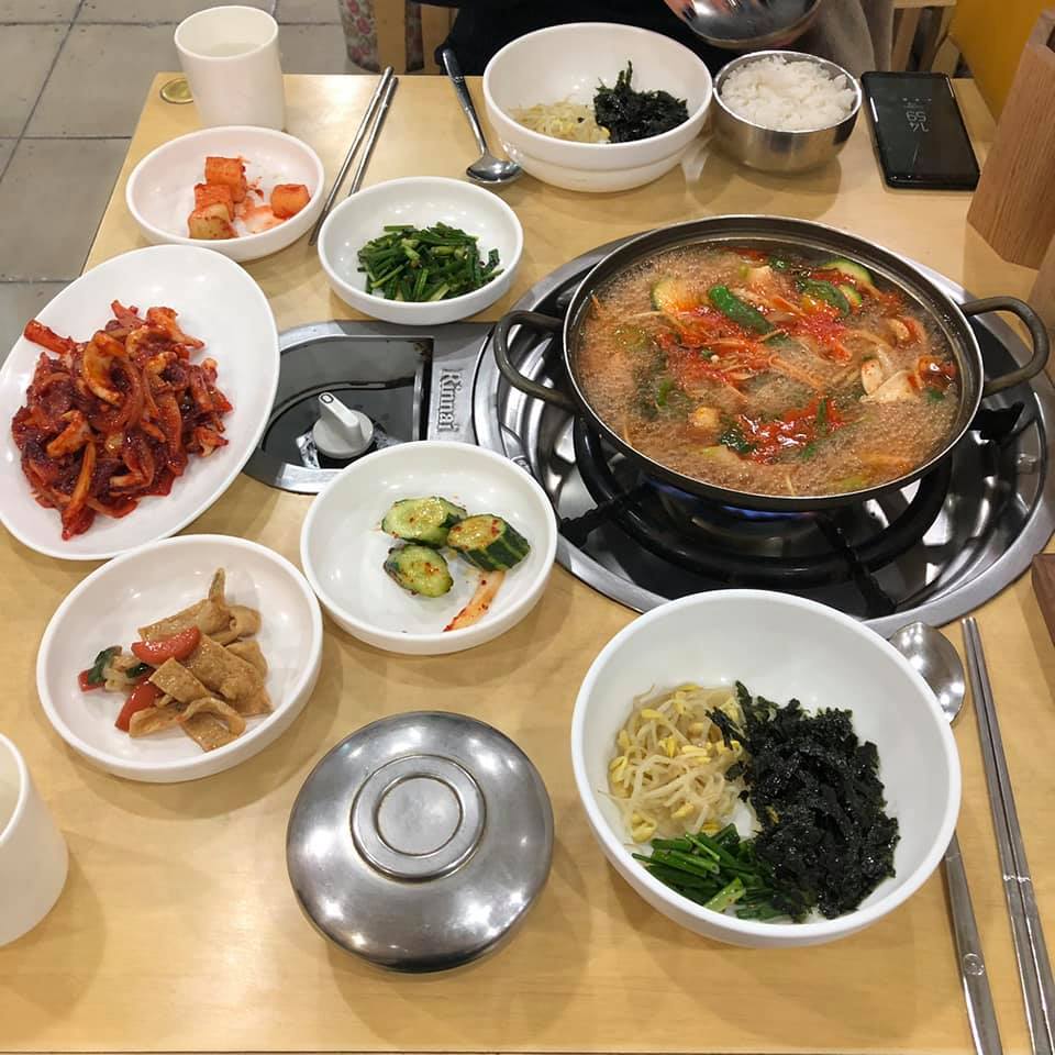 Nhà Hàng Thước Hằng