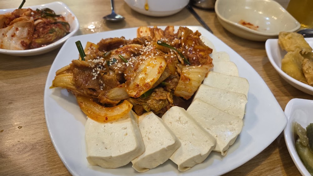 Nhà Hàng Jinmi 진미 식당