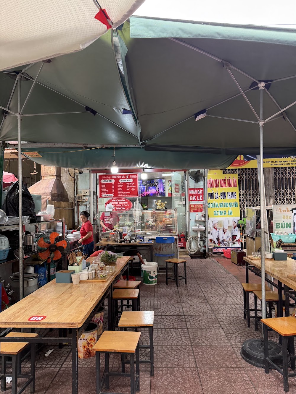 Phở Gà - Bún Thang Phúc Hương Chợ Suối Hoa — Kiot B11 P. Vạn Hạnh, Kinh Bắc, Bắc Ninh