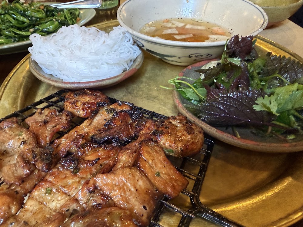 Nhà Hàng Madame Hiền