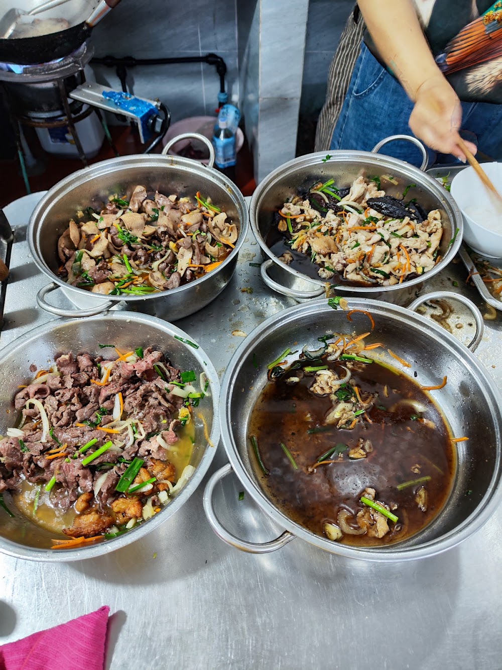 Phở gia truyền Trần Sinh (Gan cháy Đáp Cầu)