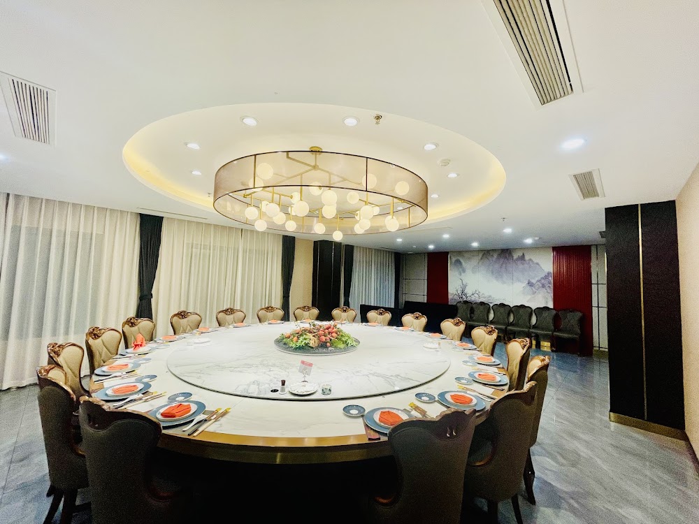 Nhà Hàng Trung Hoa 经典凤凰城 — 6 Ngõ Pháo Thủ 1, Vũ Ninh, Bắc Ninh
