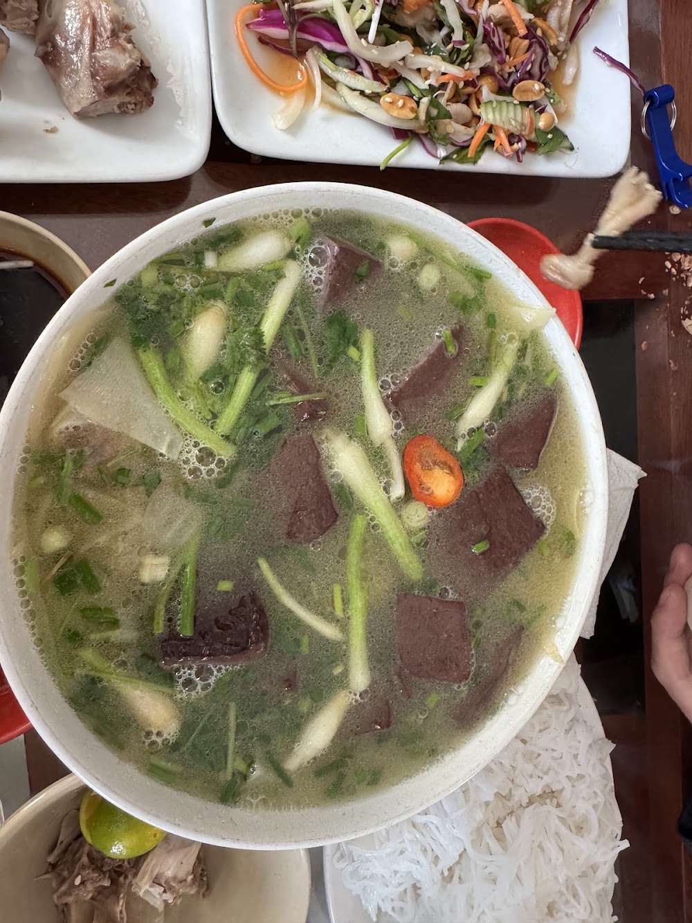Nhà hàng vịt núi Trung Chính