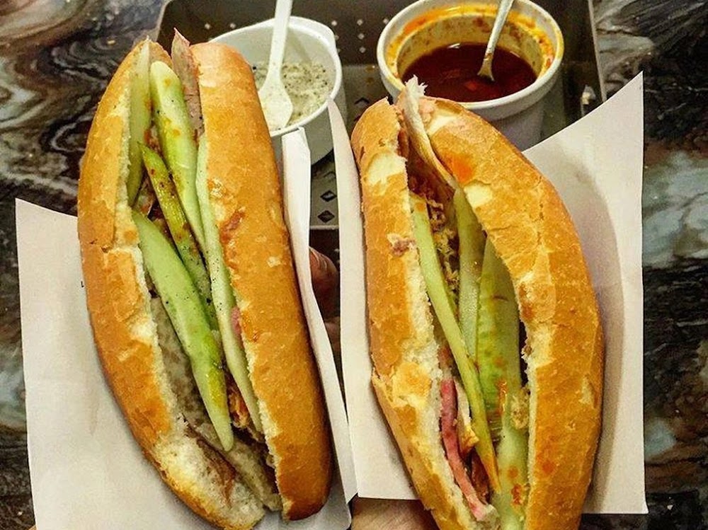 Bánh Mì Phố Huế