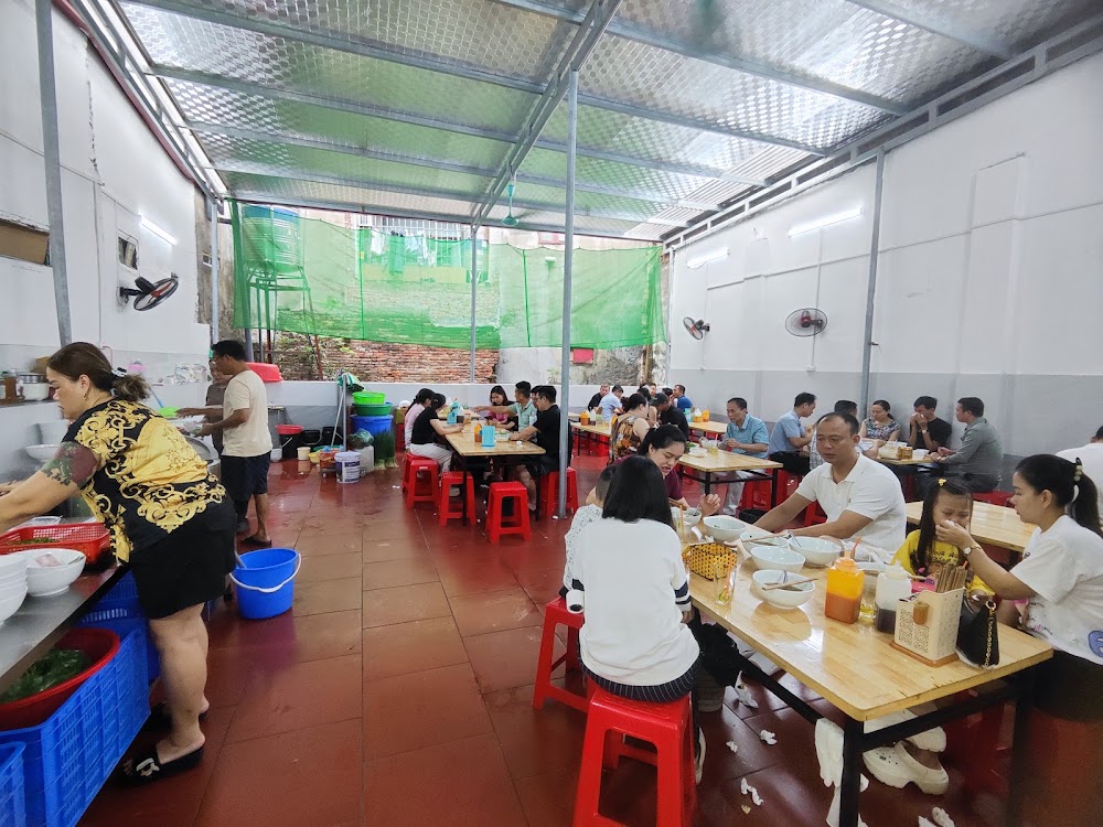 Phở gia truyền Trần Sinh (Gan cháy Đáp Cầu) — 132 Như Nguyệt, Vũ Ninh, Bắc Ninh