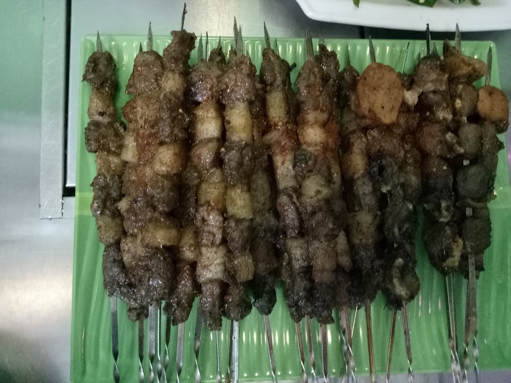 Nhà Hàng Chị Em