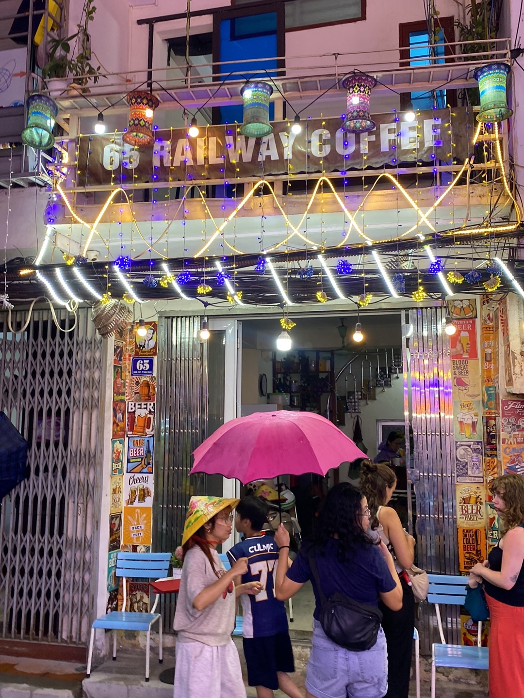 65 Railway Coffee – Không gian quán