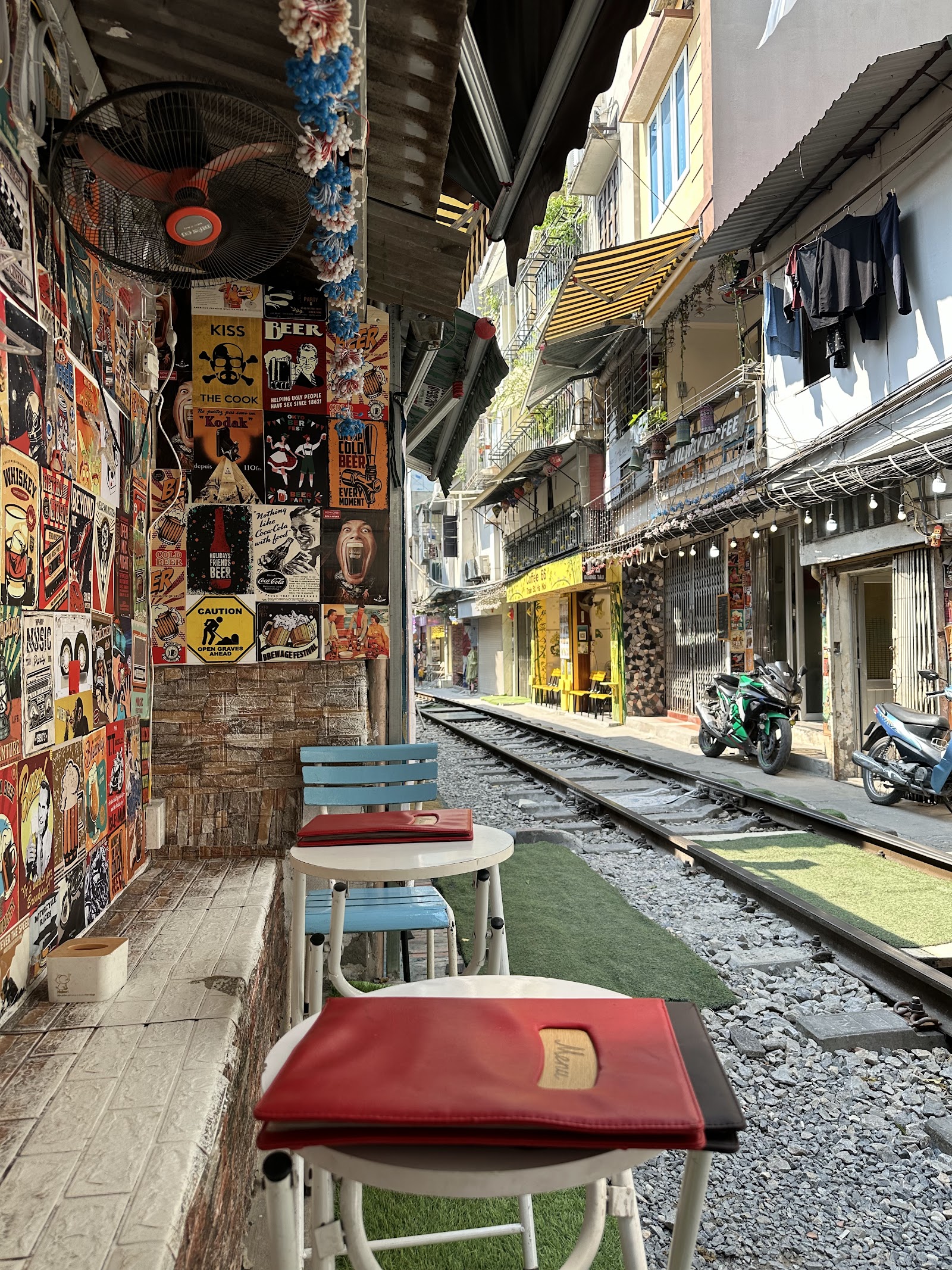 65 Railway Coffee – Không gian quán
