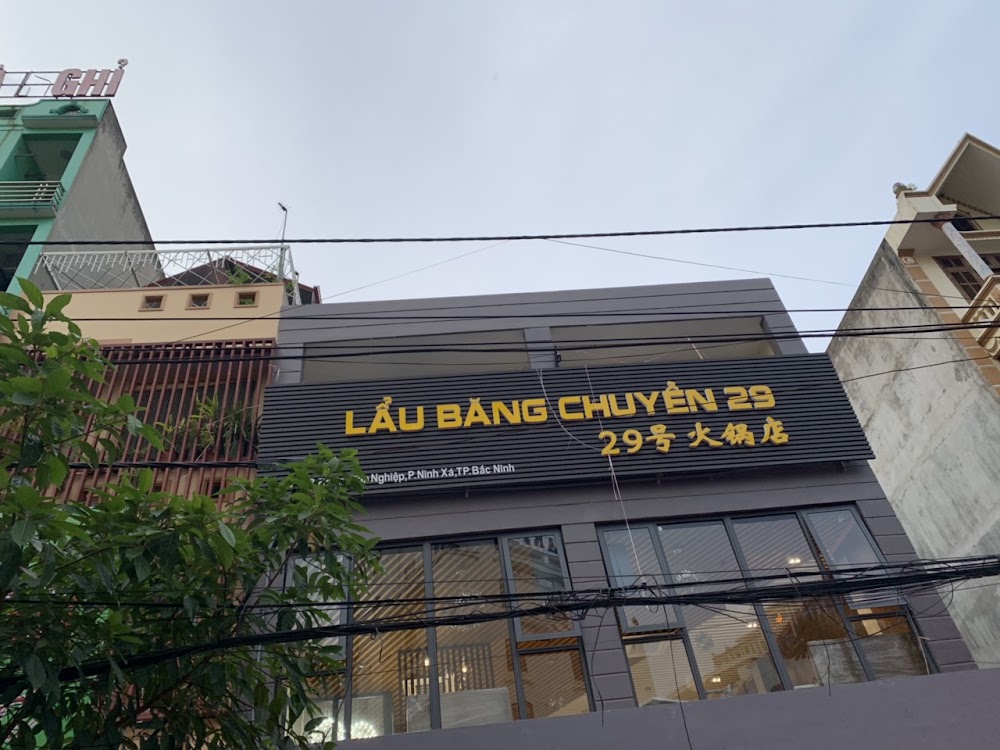Lẩu Băng Chuyền 29, Đoàn Trần Nghiệp, Võ Cường