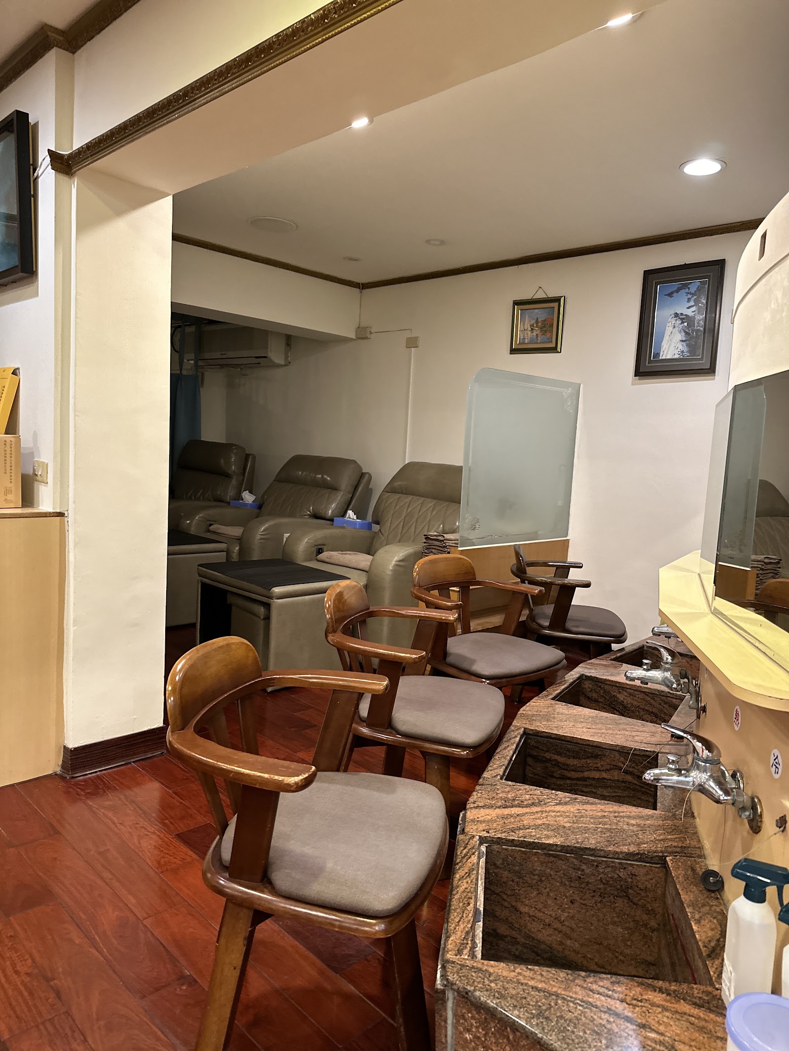 艾之足健康足體養身館 i Easy Massage環境照