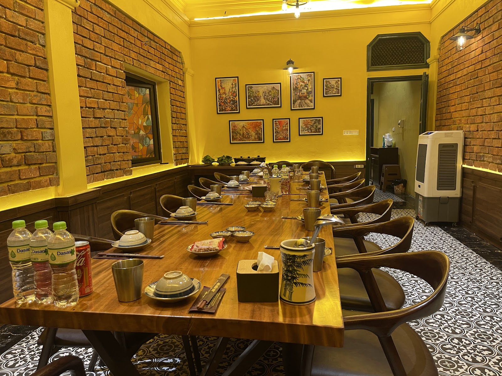 Ẩm thực Miền tây - 51 Giang Văn Minh – Không gian quán