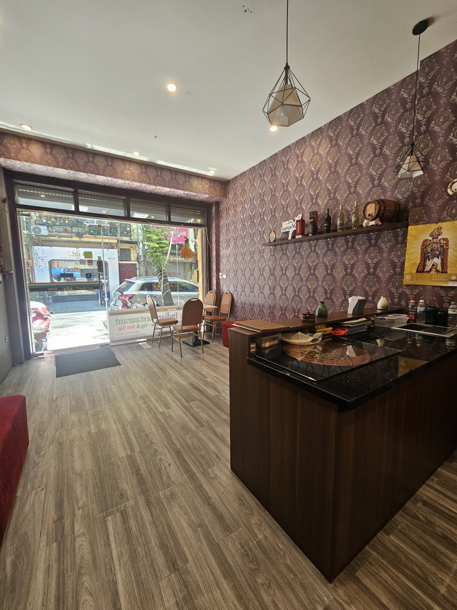 Annam Indian Restaurant – Không gian quán