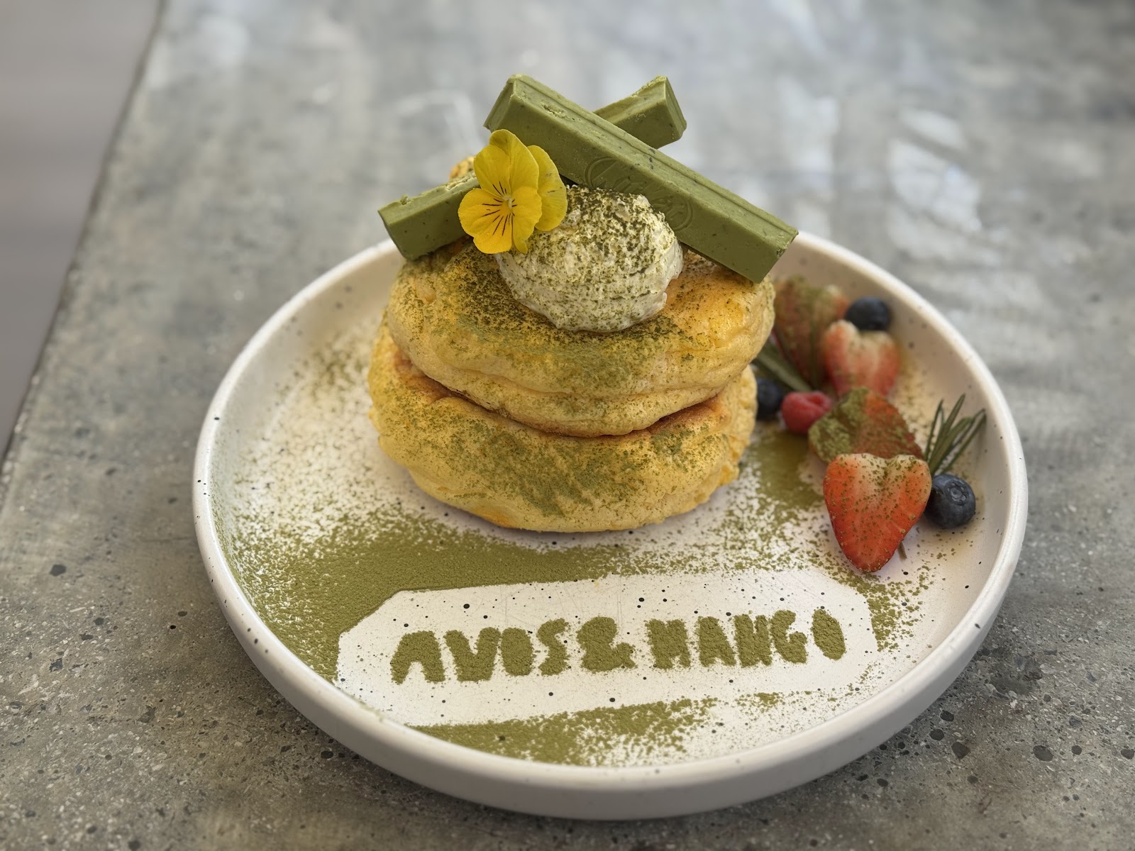 Avos and Mango Coffee Shop