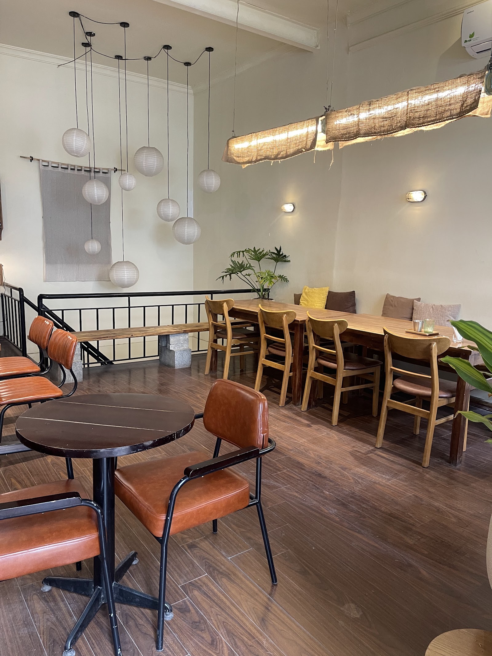 Bấc Cafe & Chill – Không gian quán