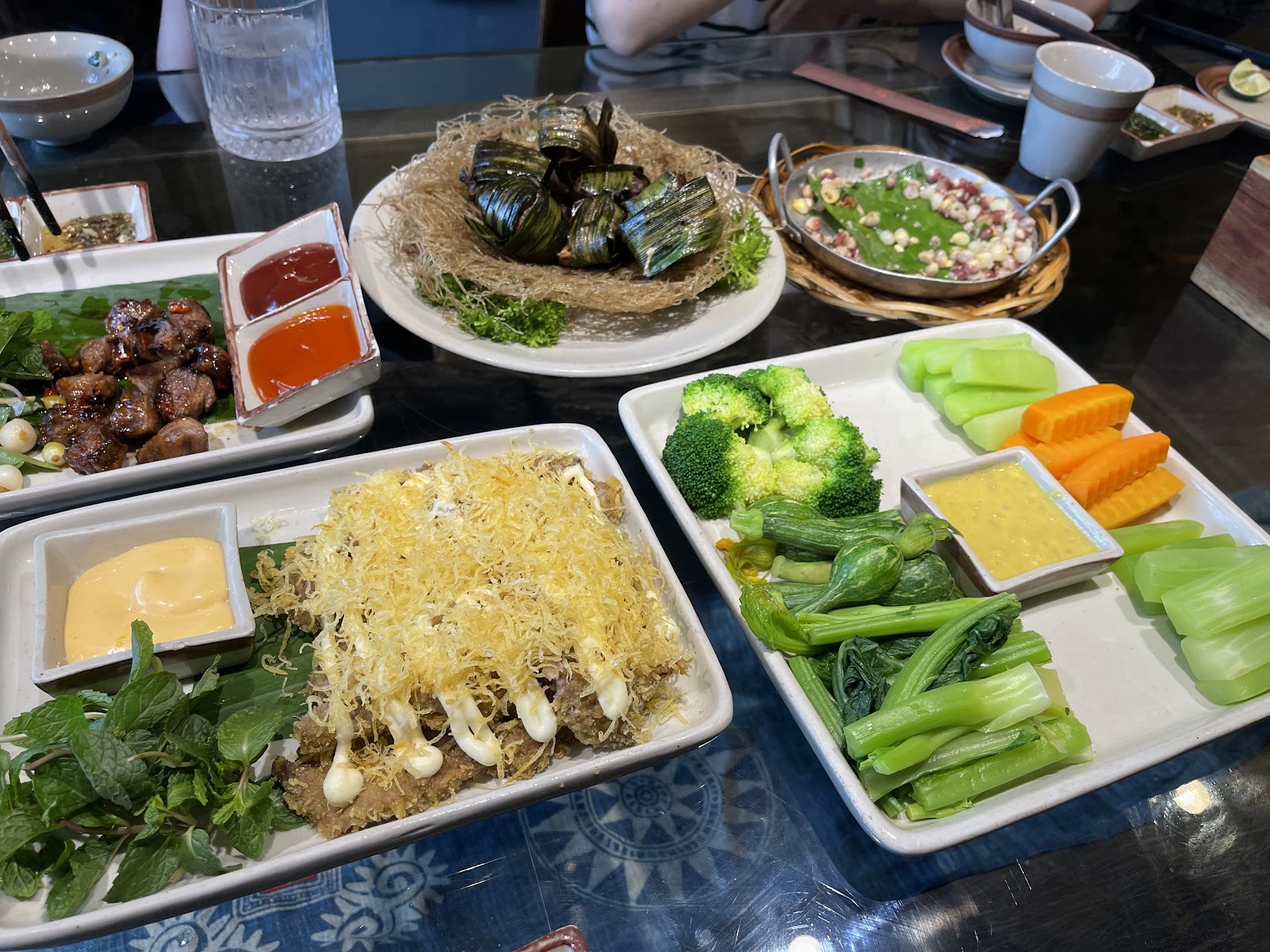 Bản Quán - Đường Thành