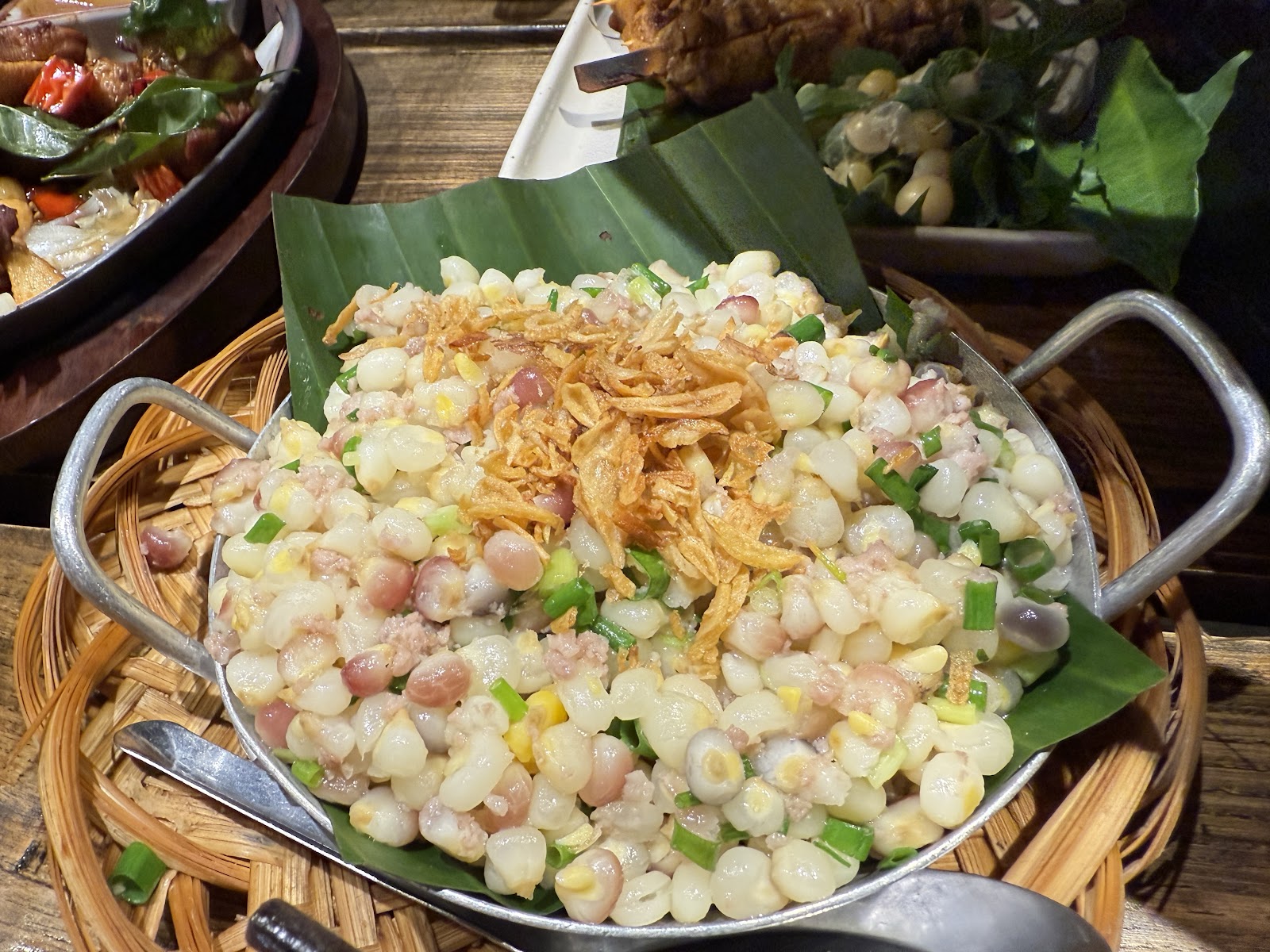 Bản Quán - Đường Thành