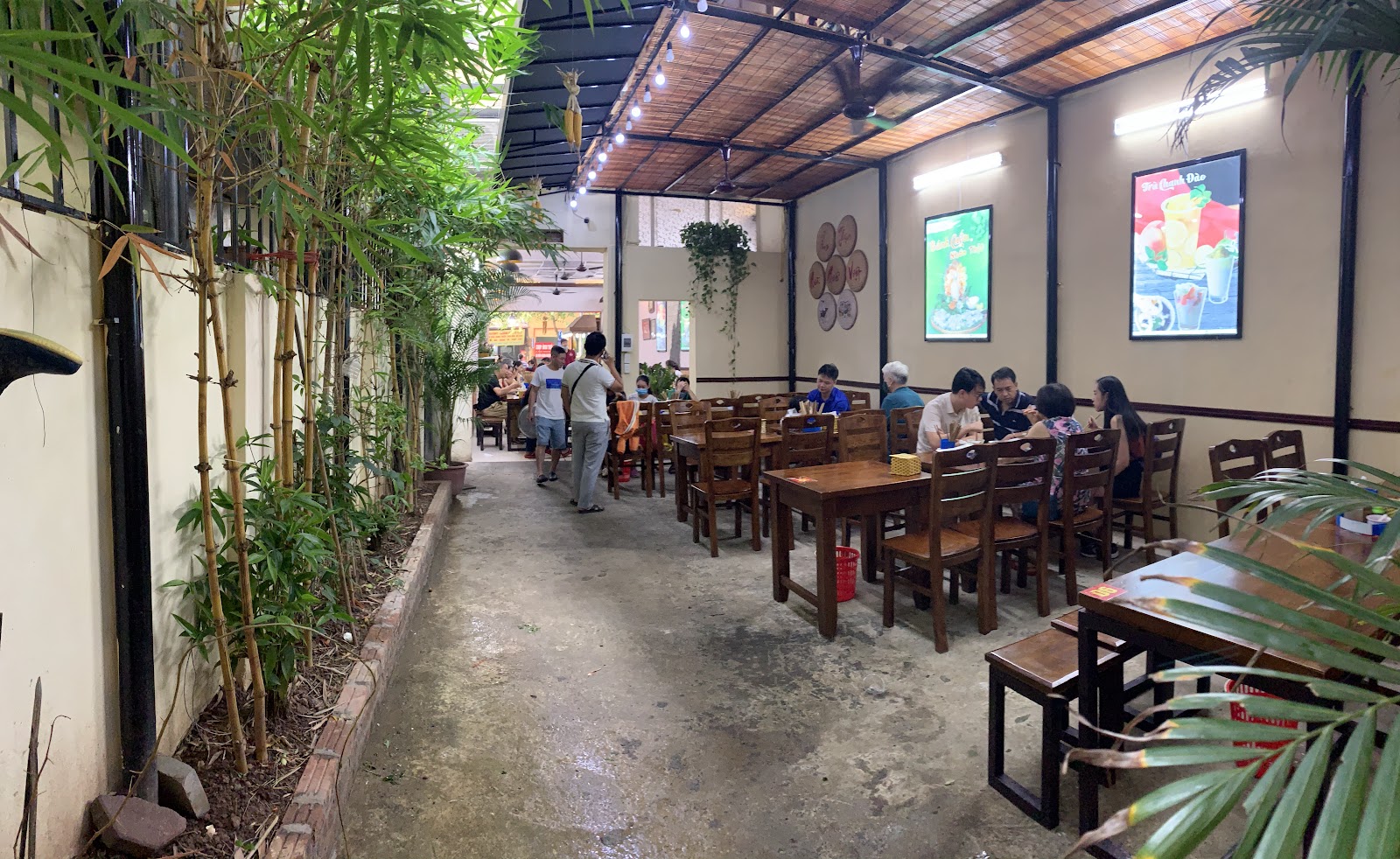 Bánh Cuốn Bà Hoành