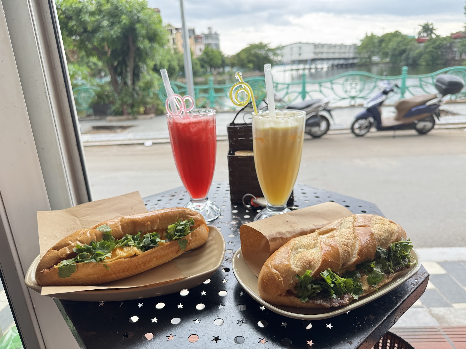 Bánh Mì Giòn Bảo Minh