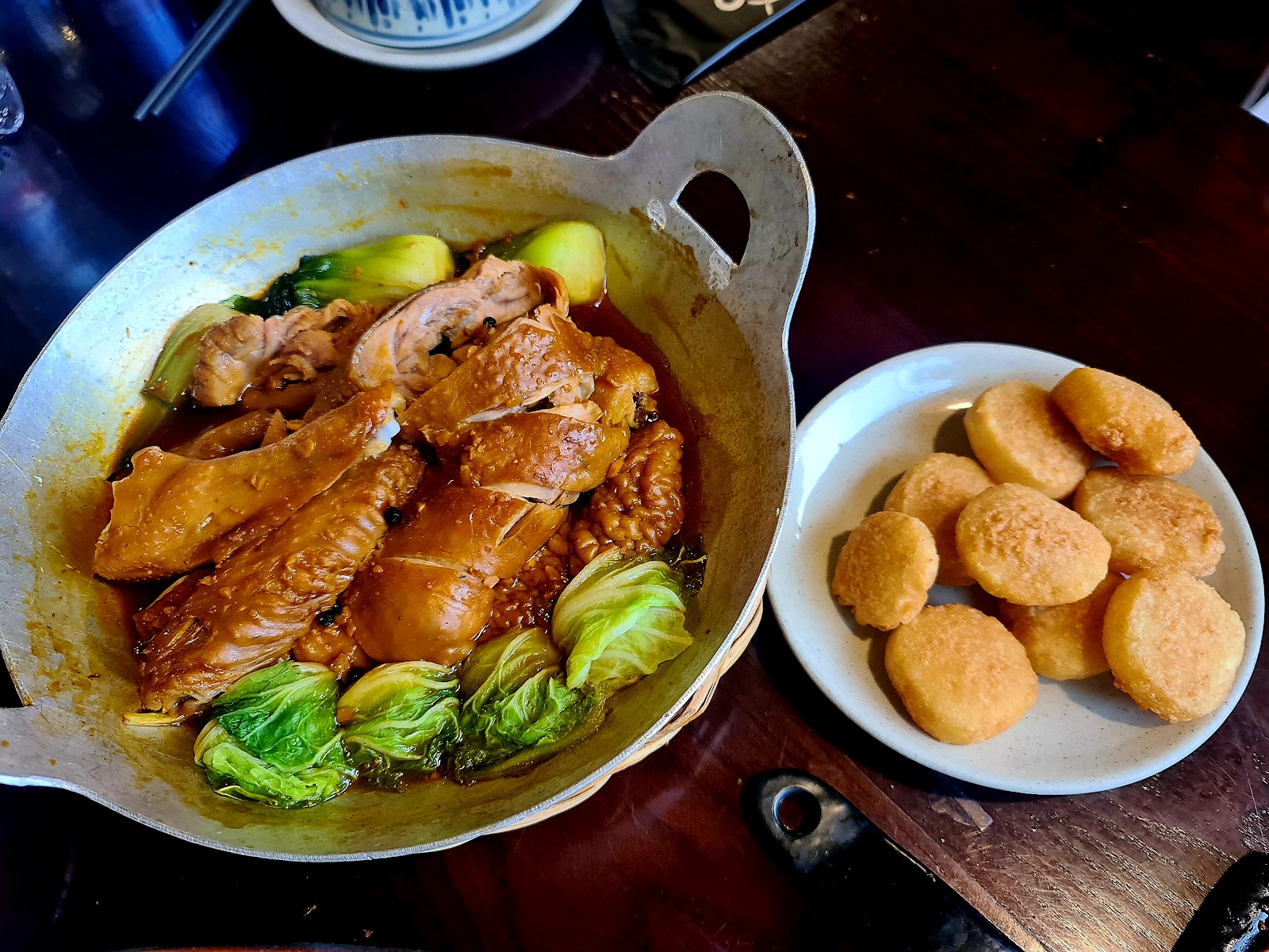 Bếp Quán Núi Trúc
