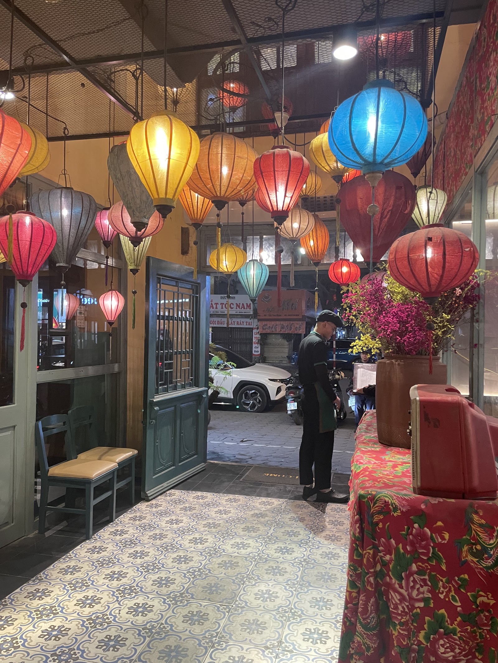 Bò Tơ Quán Mộc Thái Thịnh