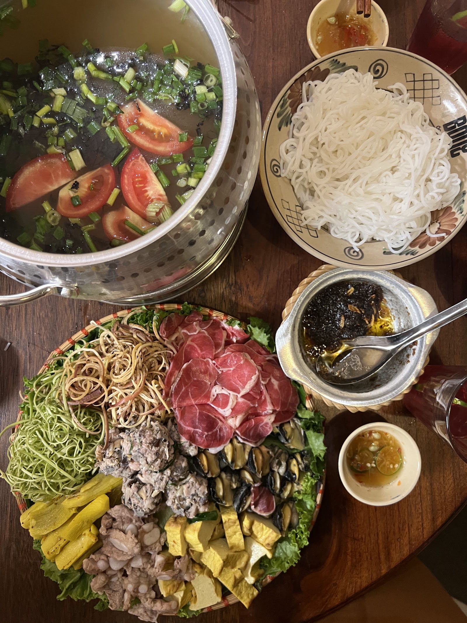 Bỗng - Ốc Ngon Hà Nội