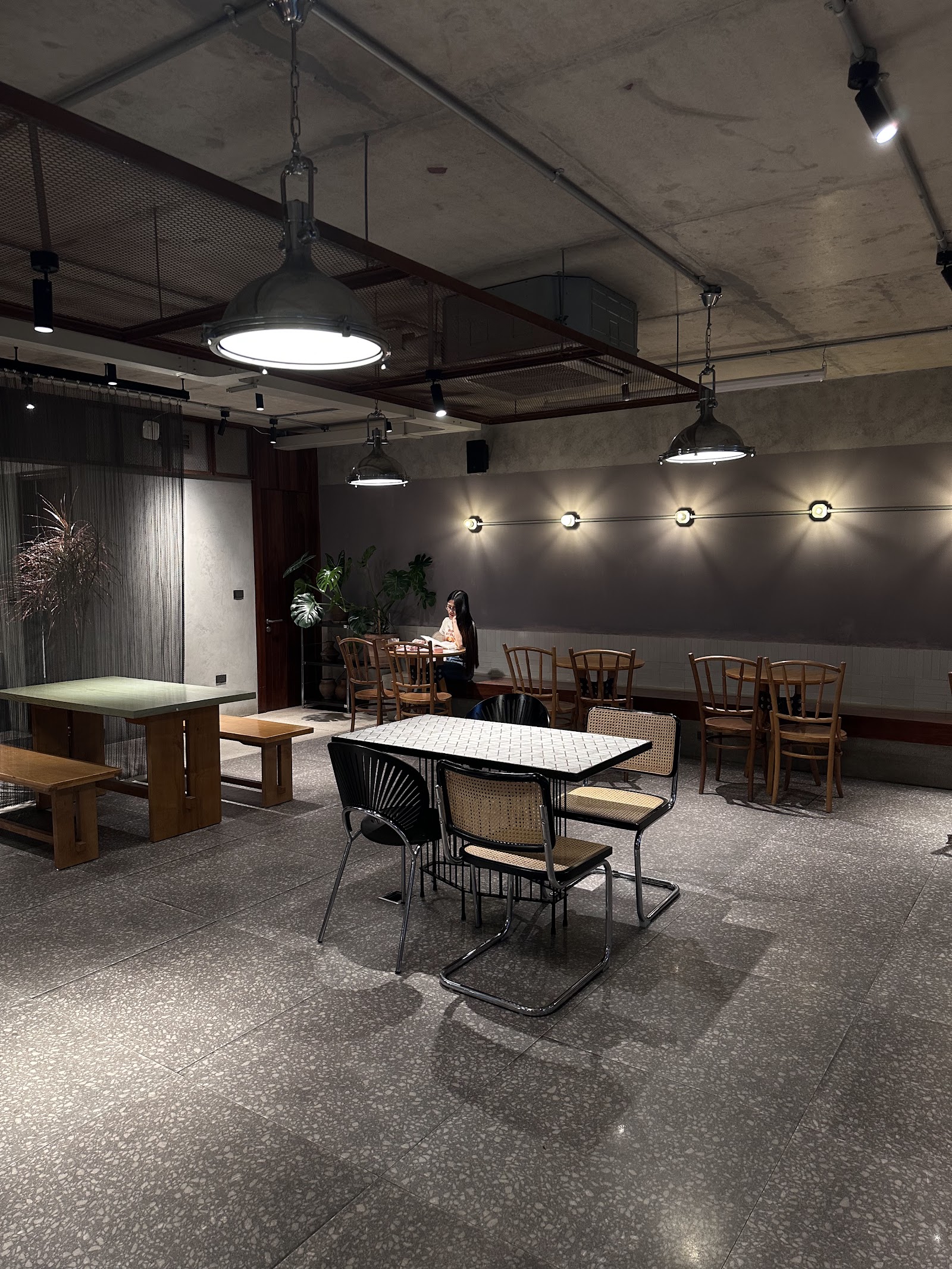 Bonjour Cafe – Không gian quán