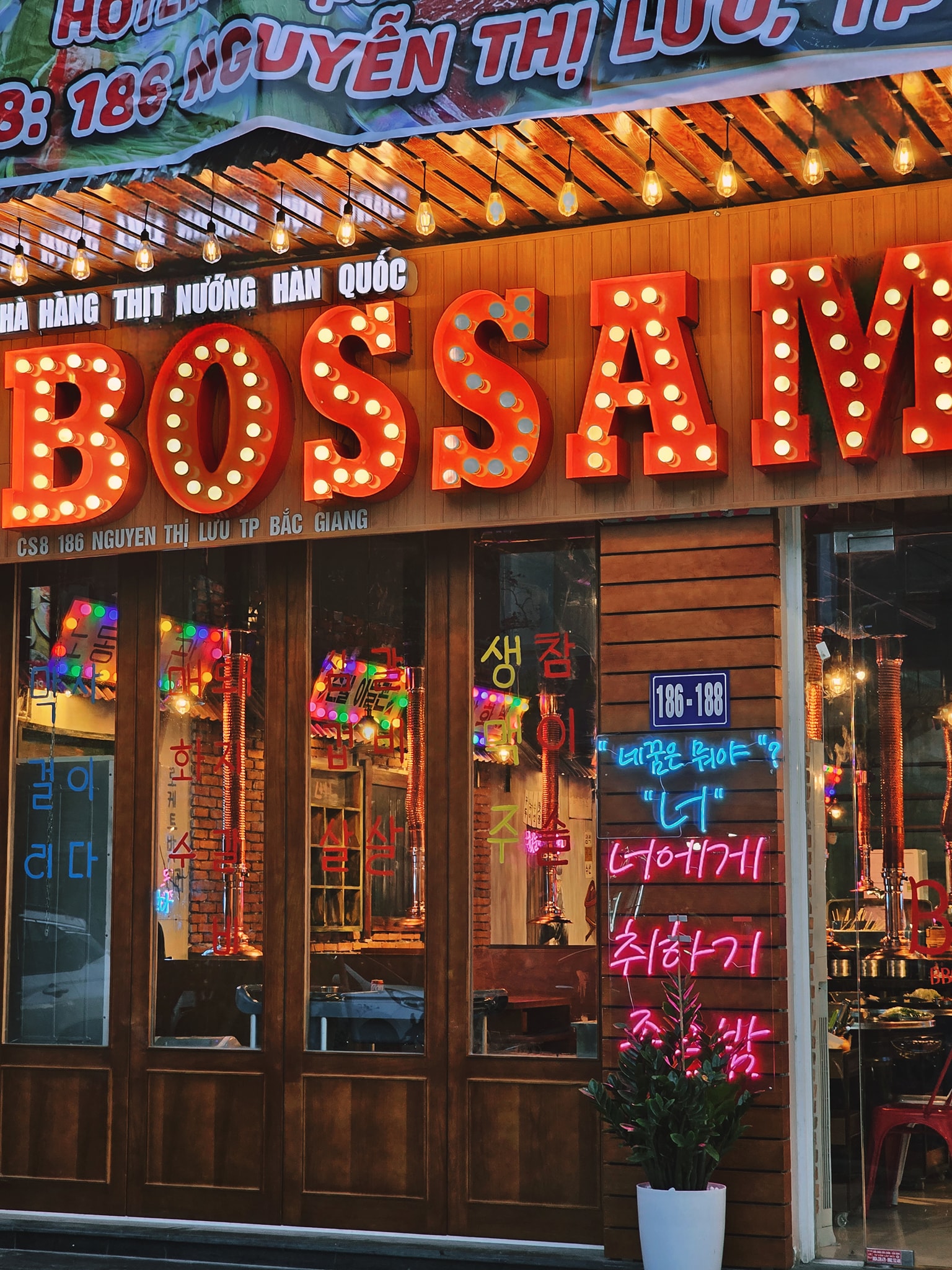 BOSSAM BBQ- 186 Nguyễn Thị Lưu TP.Bắc Giang – Không gian quán