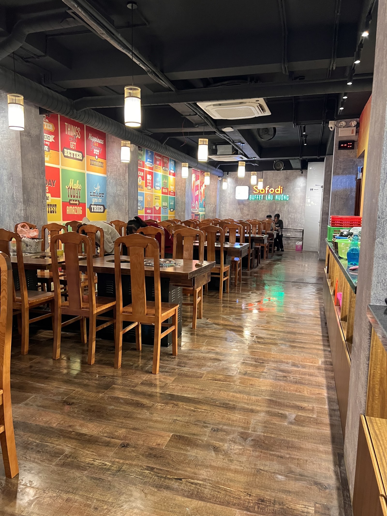 Buffet Lẩu Nướng Safodi – Không gian quán