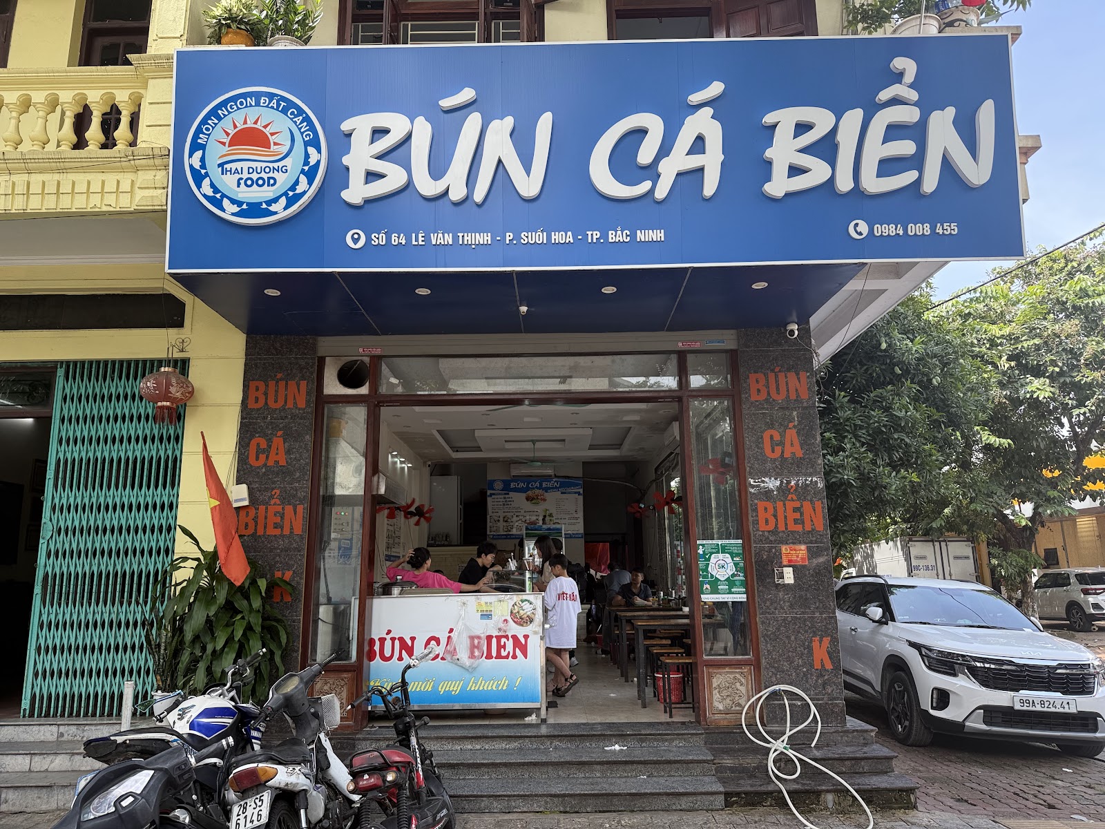 Bún Cá Biển – Không gian quán