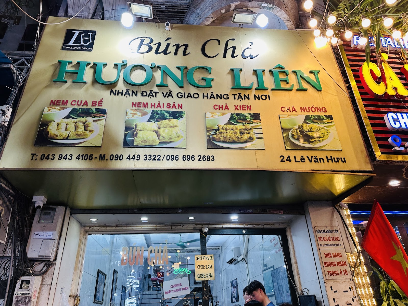 Bún chả Hương Liên – Không gian quán