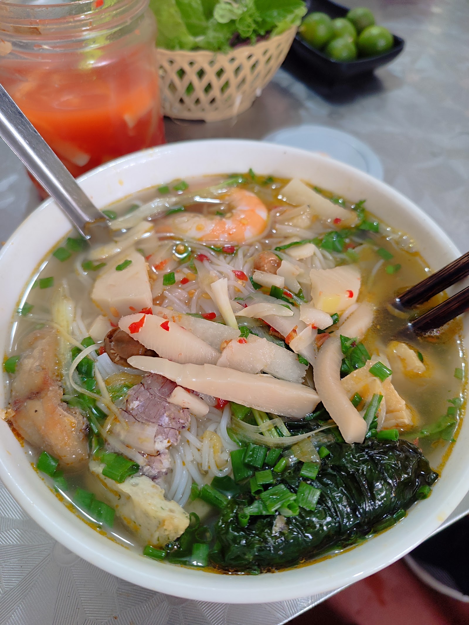 Bún Hải Sản Lê Yên