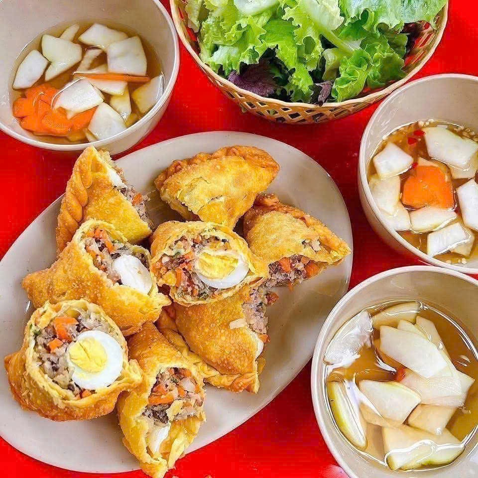 Bún Hến Phú Xuyên- Bún chả-Bún trộn thịt nướng nem lụi-Cơm Hến-Cháo hến-Văn Quán hà đông.(Kem xôi-Sữa chua dẻo-Đồ ăn vặt)