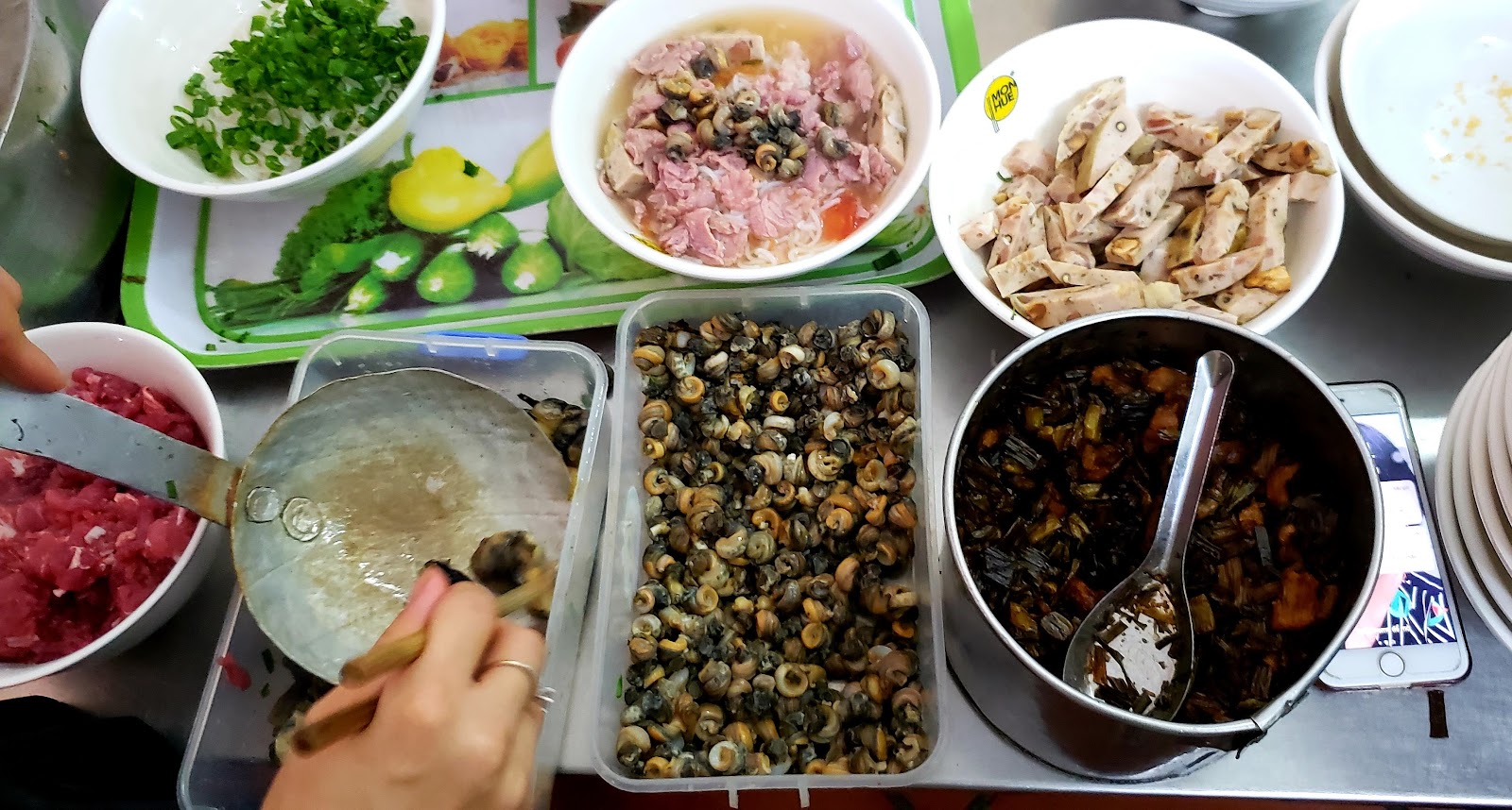 Bún Ốc Tóp Mỡ Cô Lý