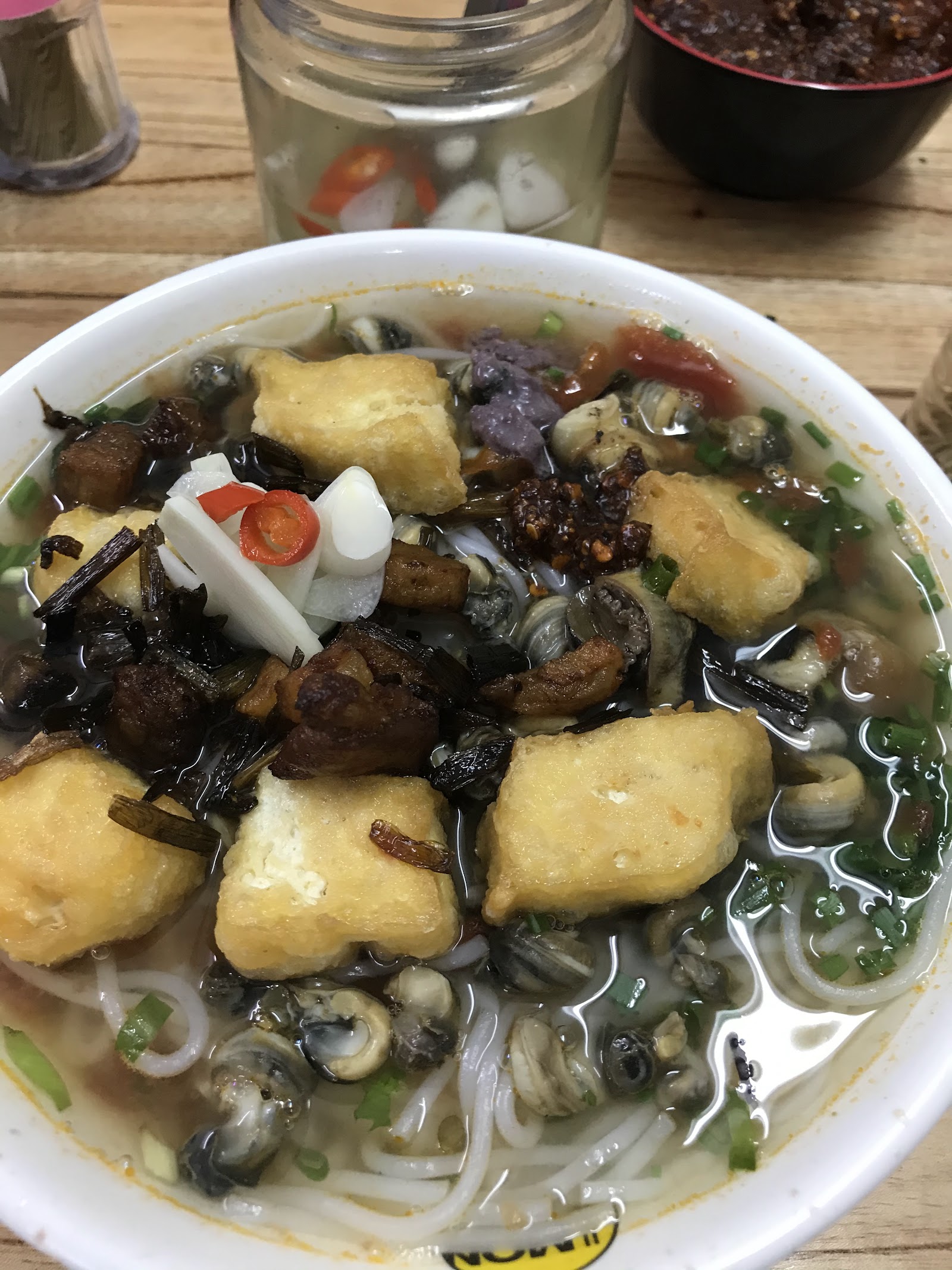 Bún Ốc Tóp Mỡ Cô Lý