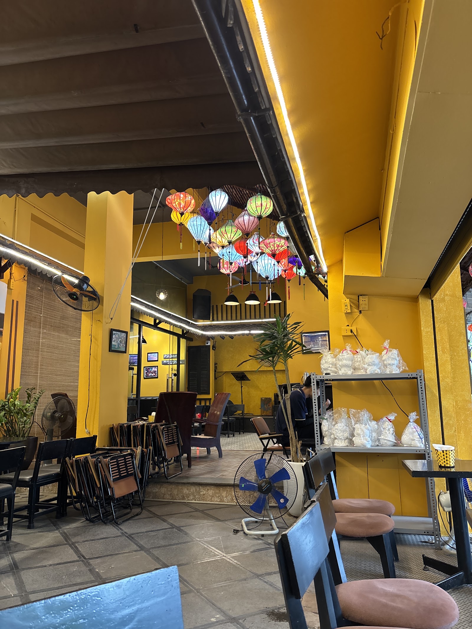 Cafe Cúc Cu Quán – Không gian quán