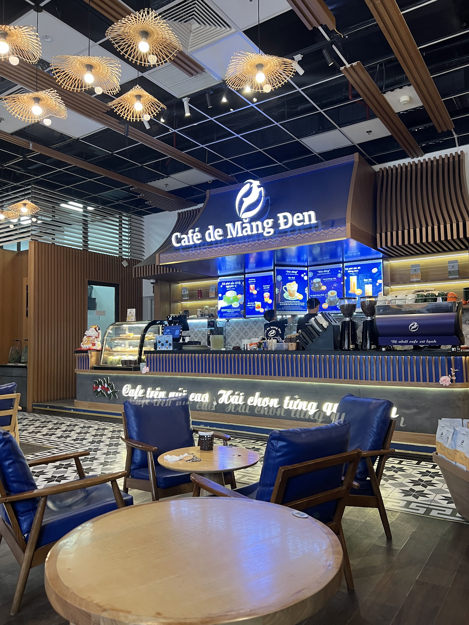 Café de Măng Đen – Không gian quán