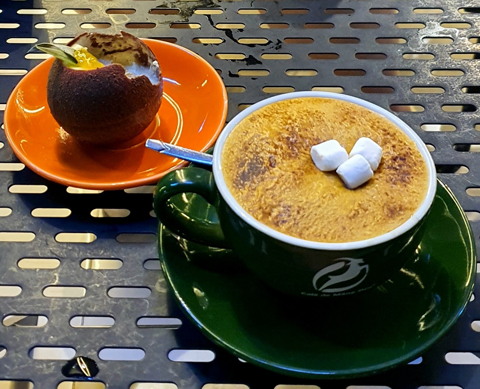 Café de Măng Đen