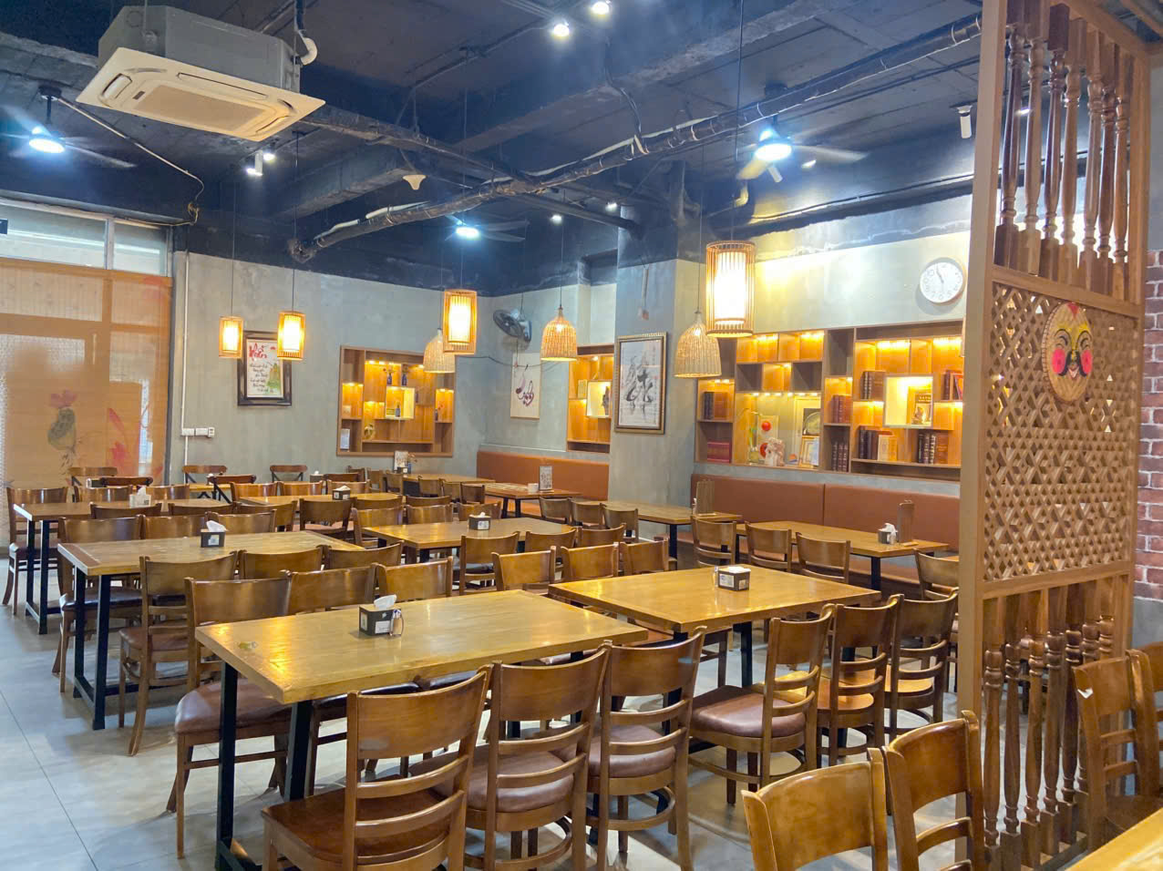 Chay Mộc Miên - Nguyễn Cơ Thạch – Không gian quán