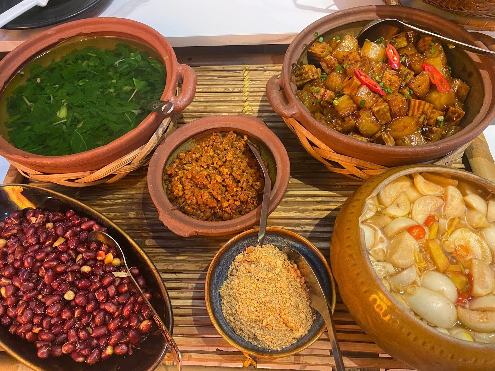 Chay Mộc Miên - Nguyễn Cơ Thạch