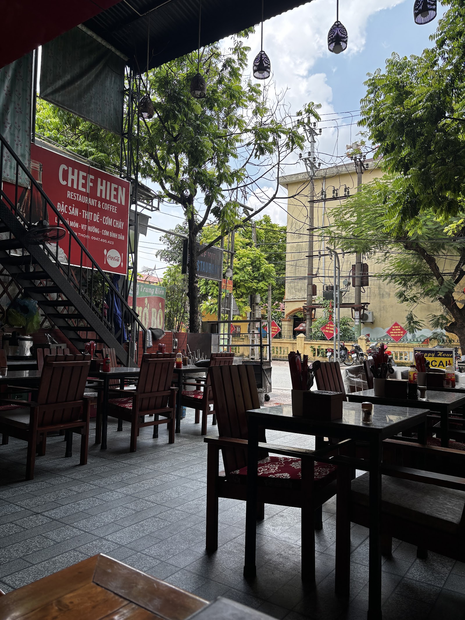 Chef Hien Restaurant – Không gian quán