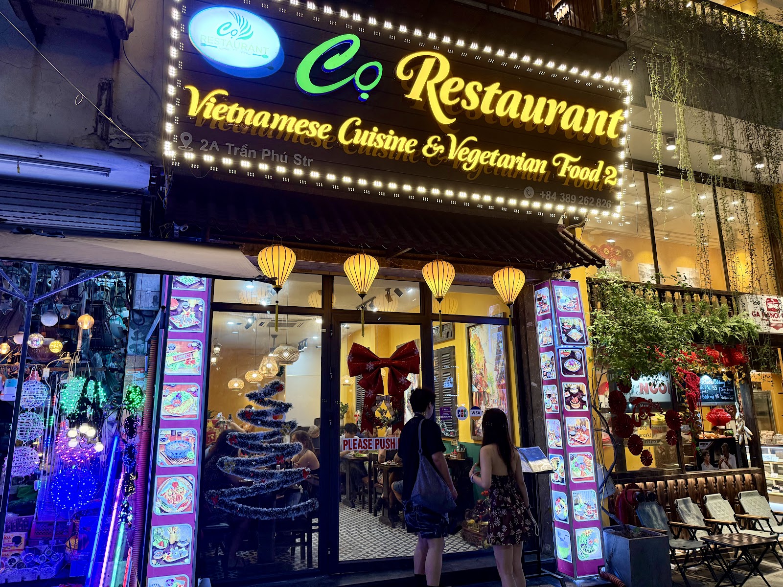 CỌ Restaurant Vietnamese Cuisine & Vegetarian Food 1 – Không gian quán