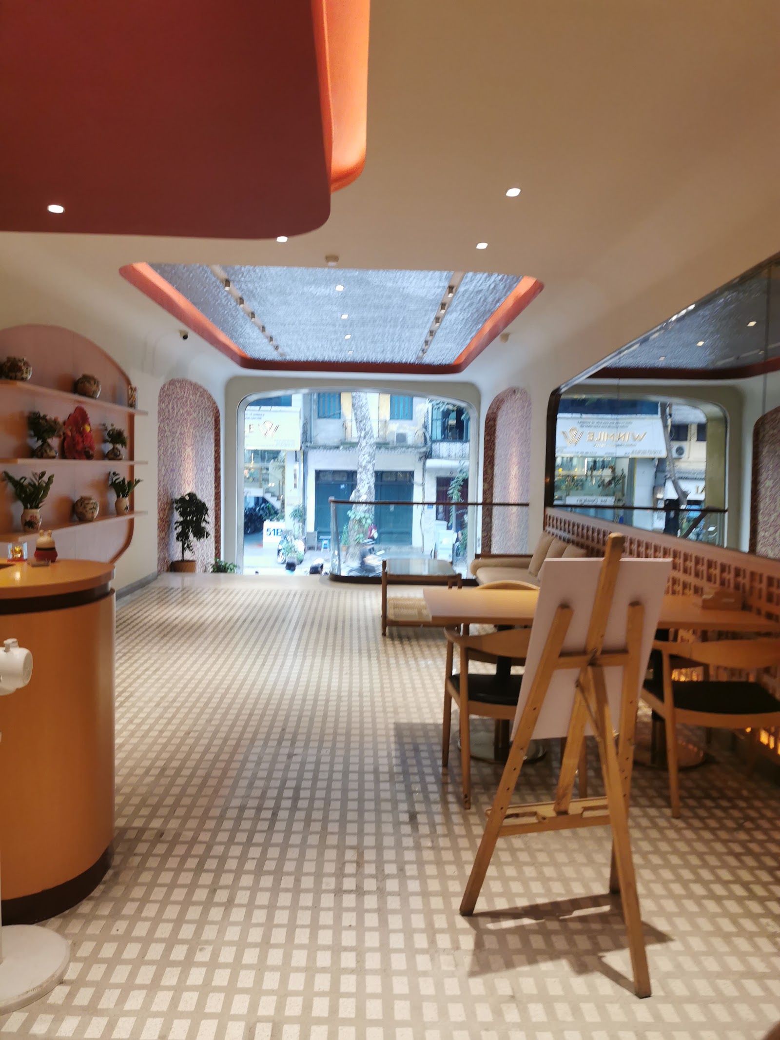 d’Lions Restaurant – Không gian quán