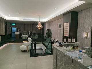 梵間足體芳療館