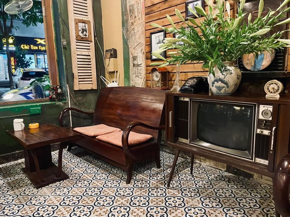 Gác Trịnh Cafe – Không gian quán
